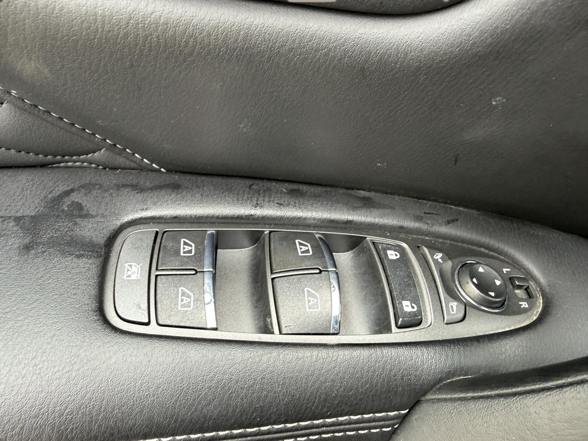 2021 Infiniti QX80 - Image 8