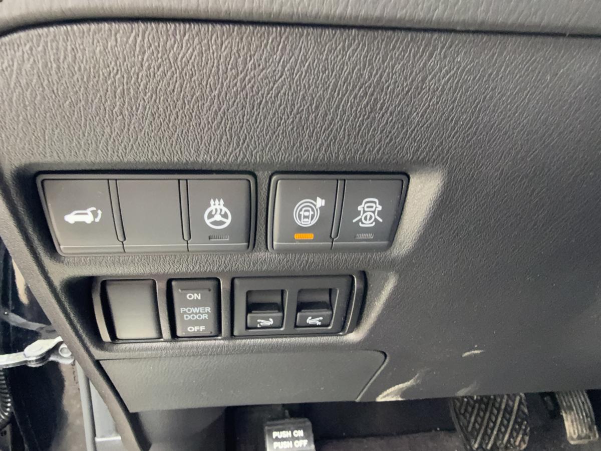 2021 Infiniti QX80 - Image 9