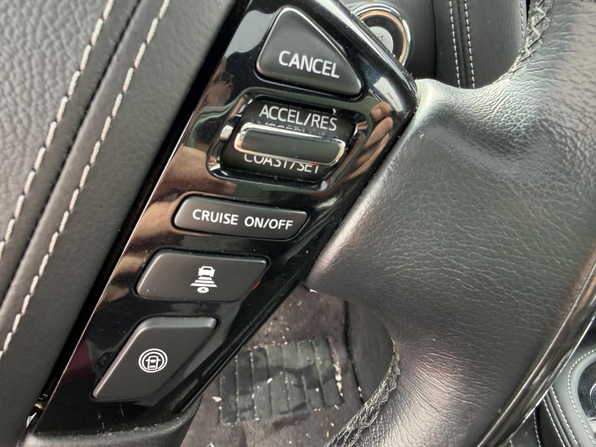 2021 Infiniti QX80 - Image 11