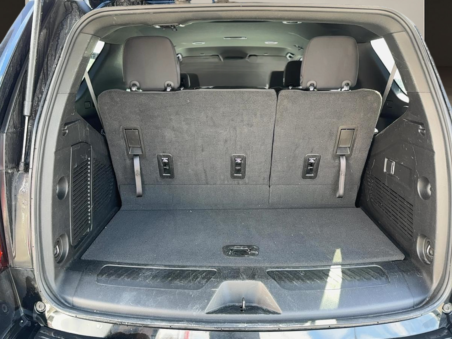 2024 GMC Yukon - Image 14