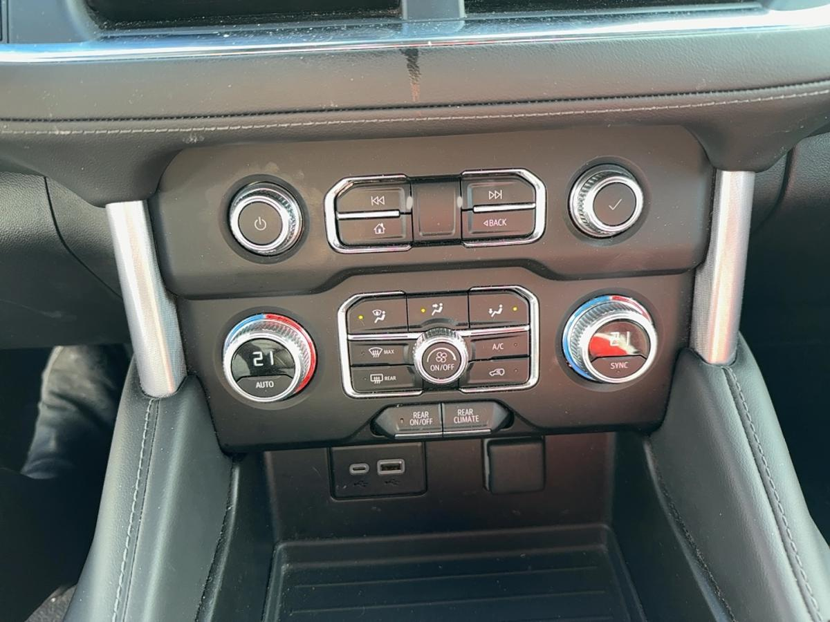 2024 GMC Yukon - Image 19