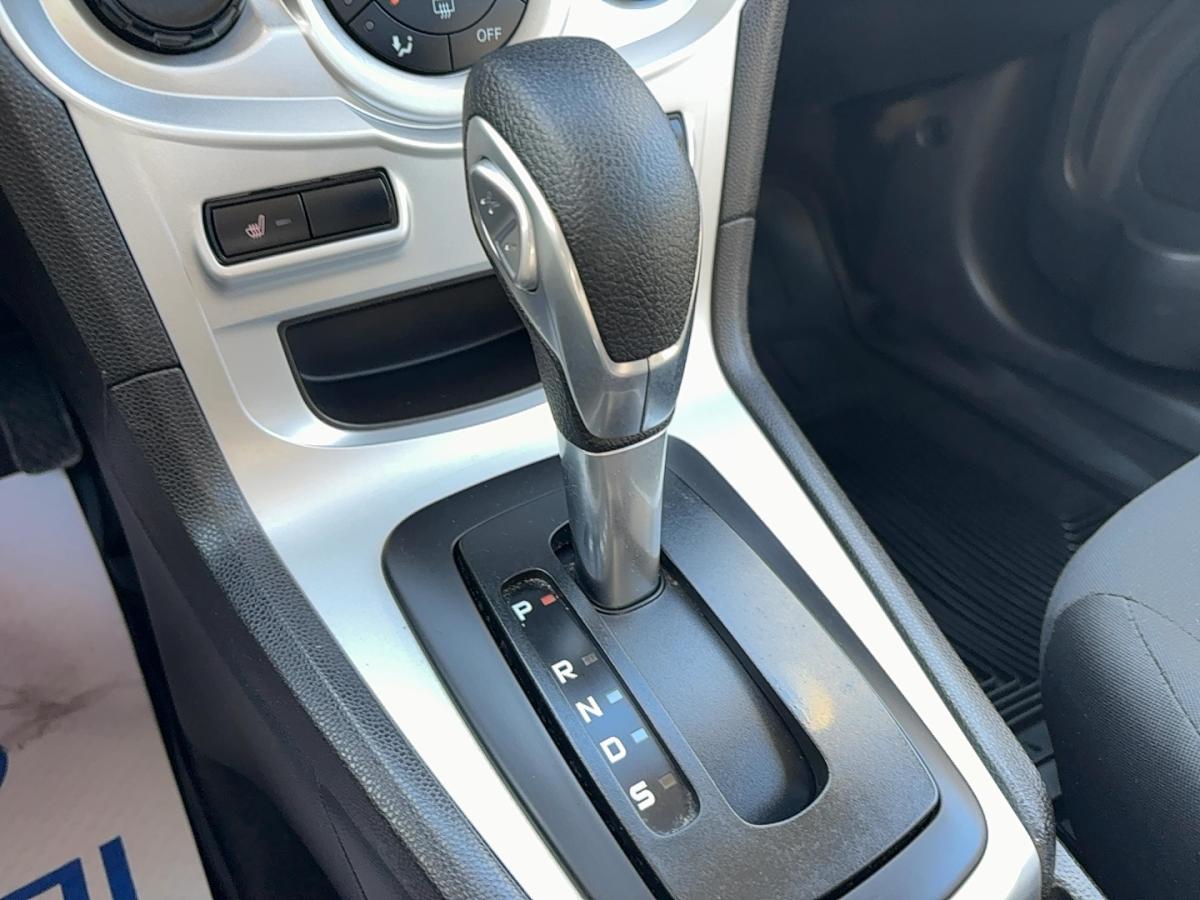 2015 Ford Fiesta - Image 14