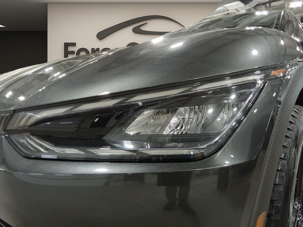 2023 Kia EV6 - Image 10