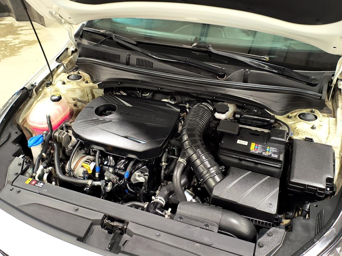 2023 Kia Forte - Image 7