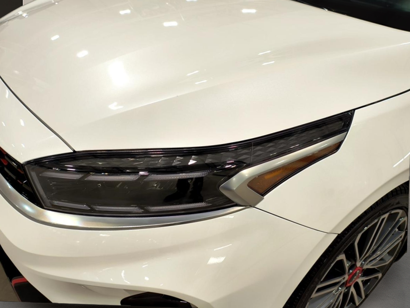 2023 Kia Forte - Image 10