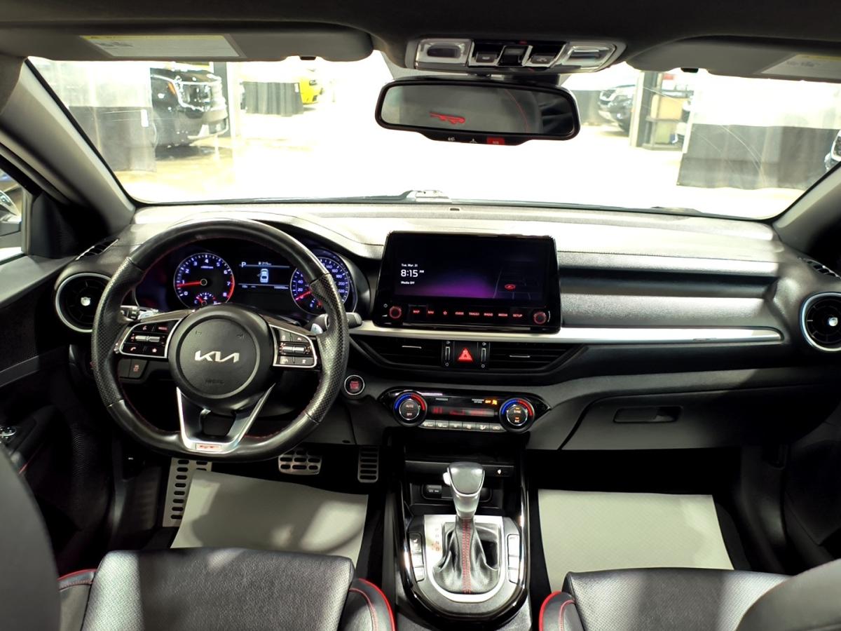 2023 Kia Forte - Image 22