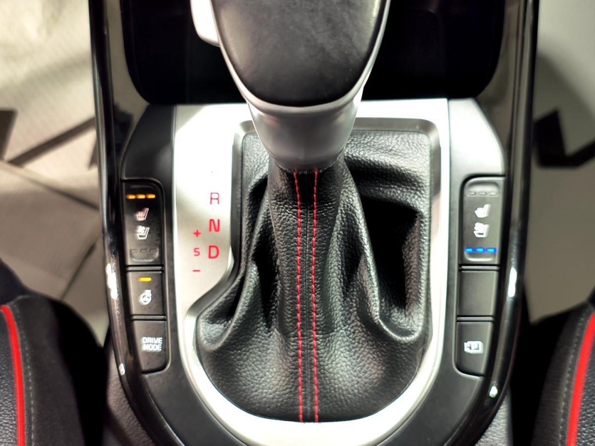 2023 Kia Forte - Image 26