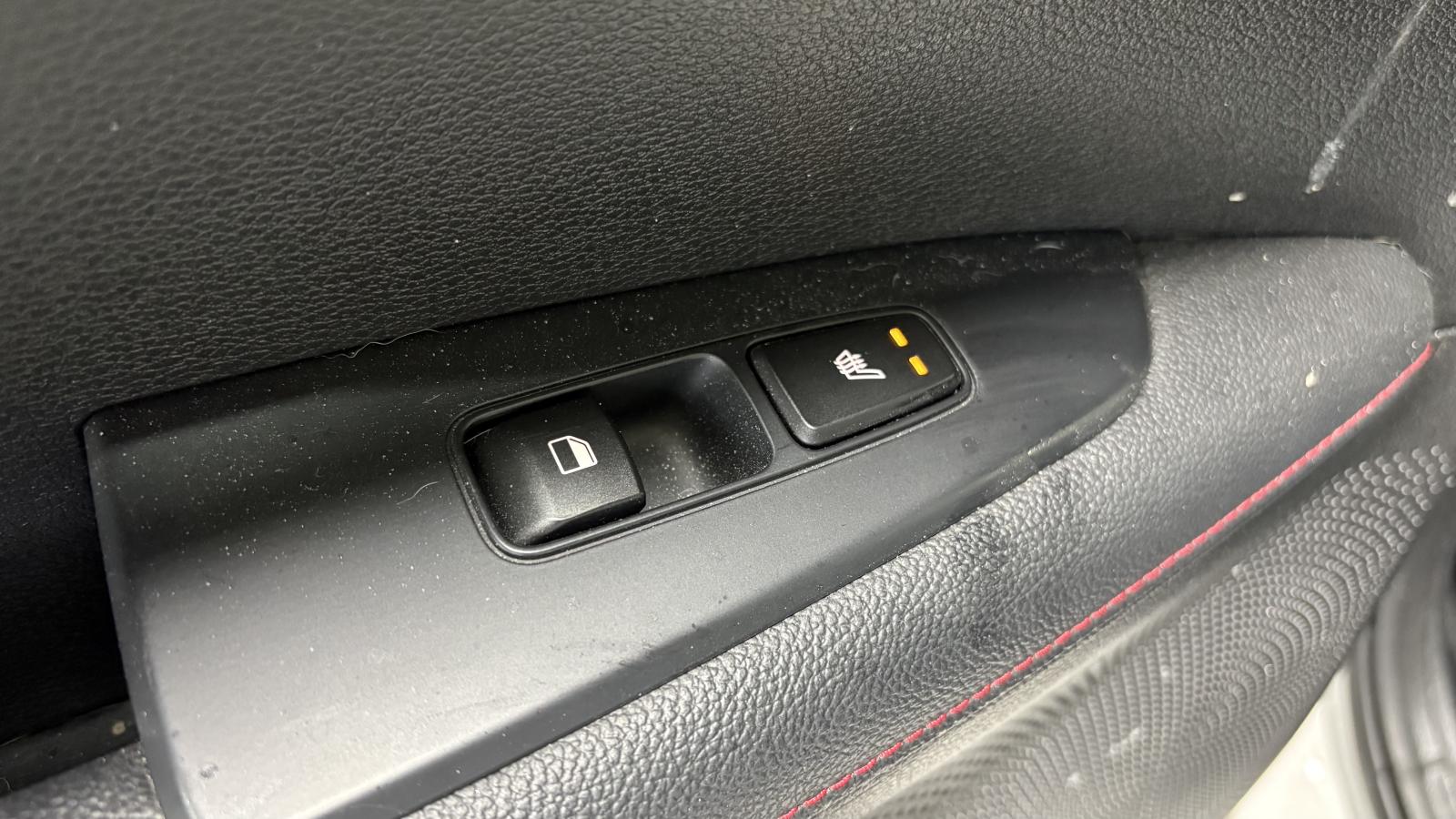 2023 Kia Forte - Image 36