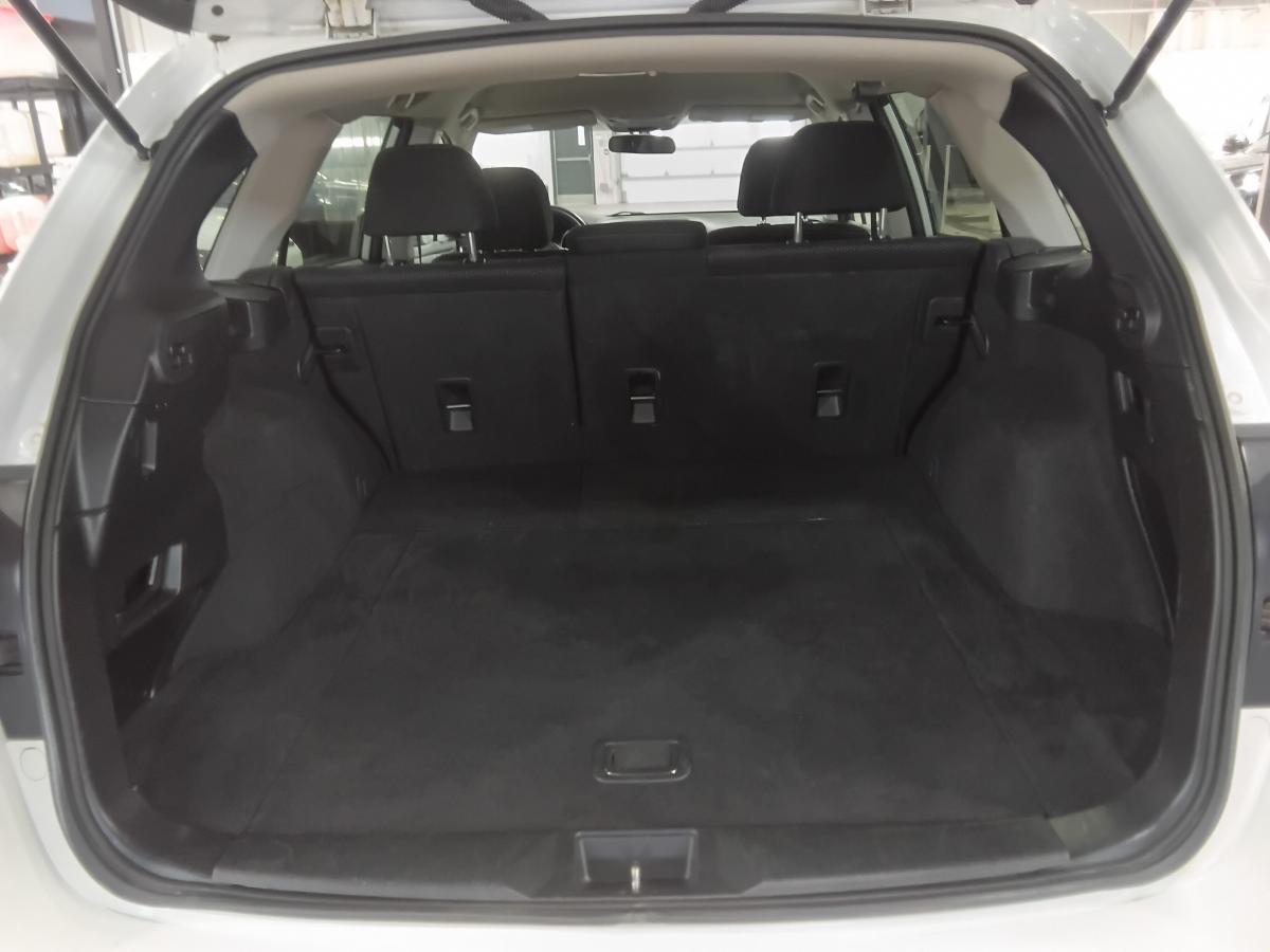 2016 Subaru Outback - Image 9