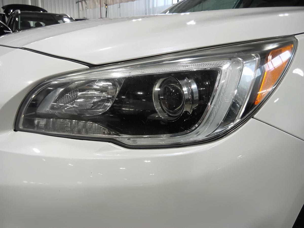 2016 Subaru Outback - Image 10