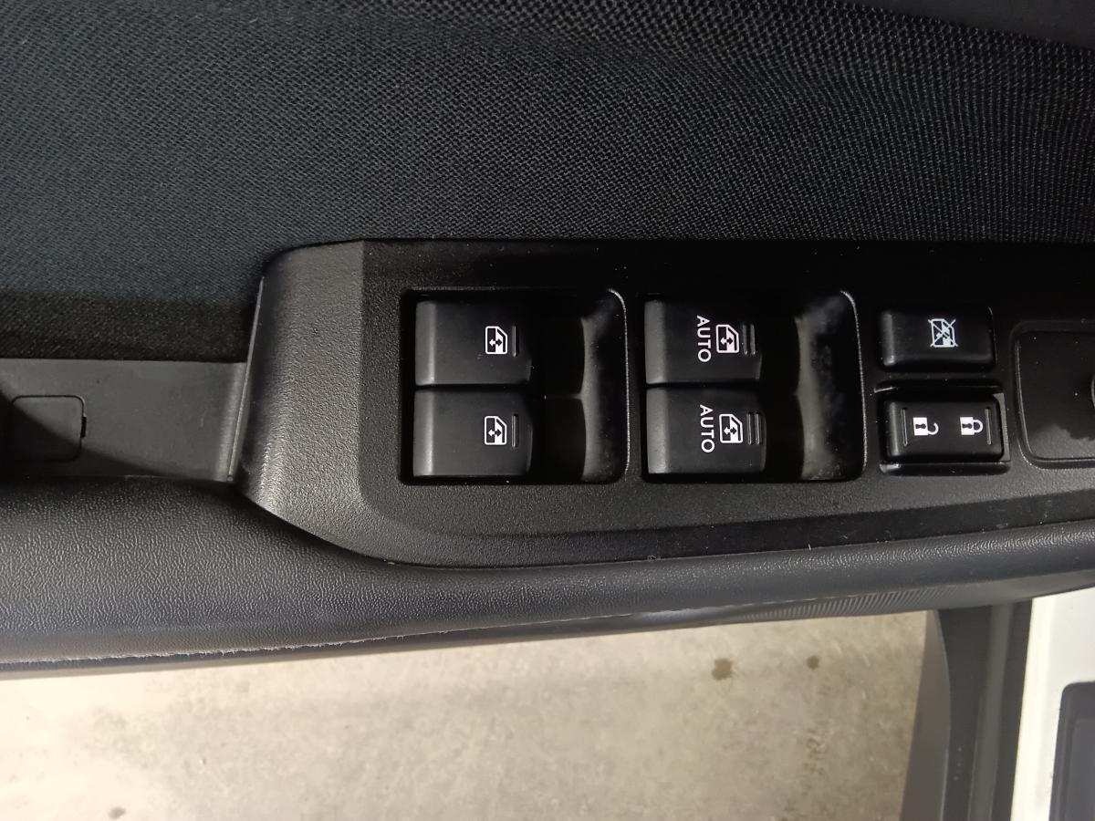 2016 Subaru Outback - Image 26