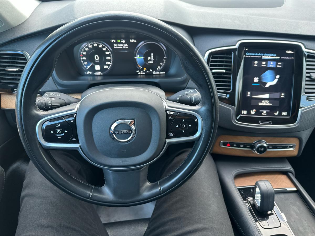 2022 Volvo XC90 - Image 15