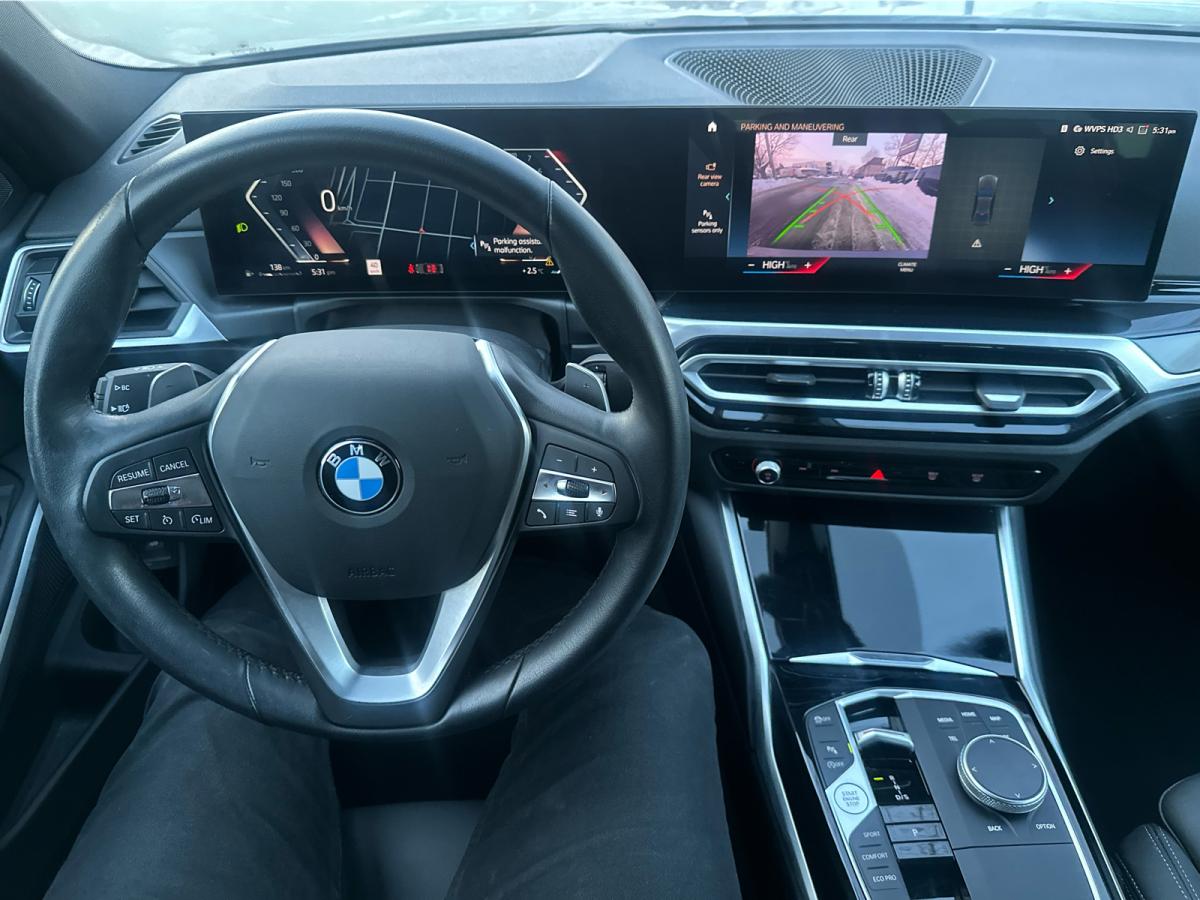 2023 BMW 3 Series - Image 15