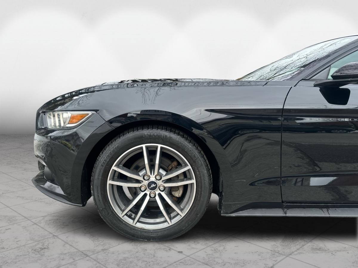 2015 Ford Mustang - Image 9