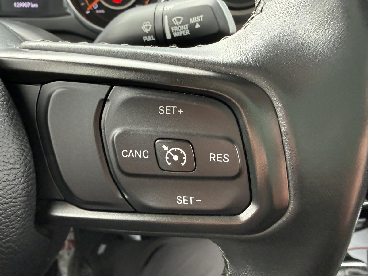 2022 Jeep Gladiator - Image 8