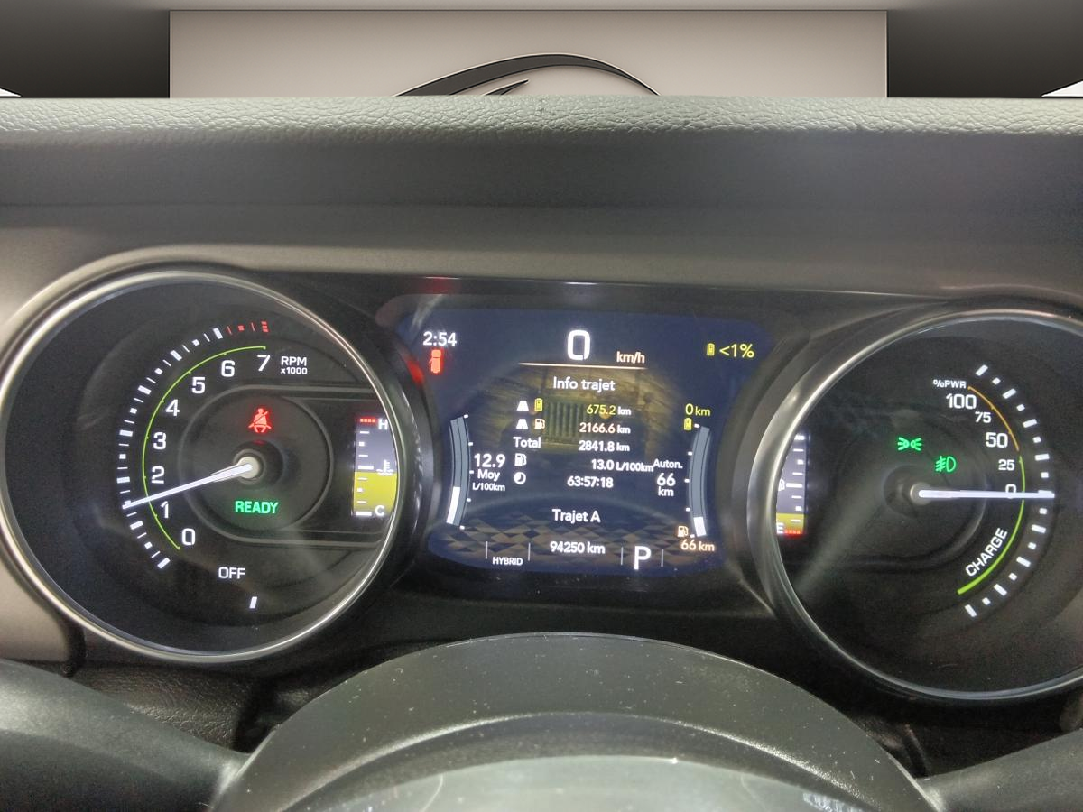 2022 Jeep Wrangler 4xe - Image 15