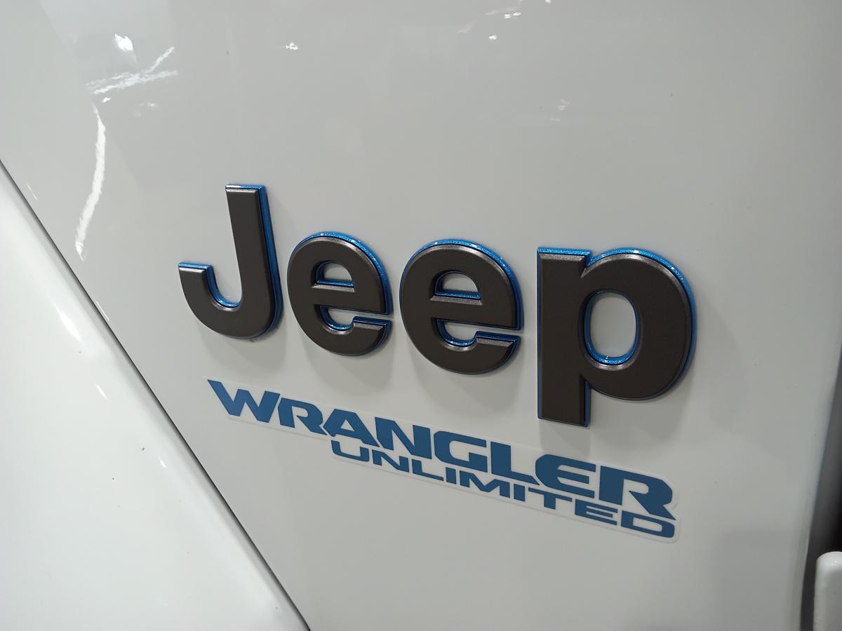 2022 Jeep Wrangler 4xe - Image 27