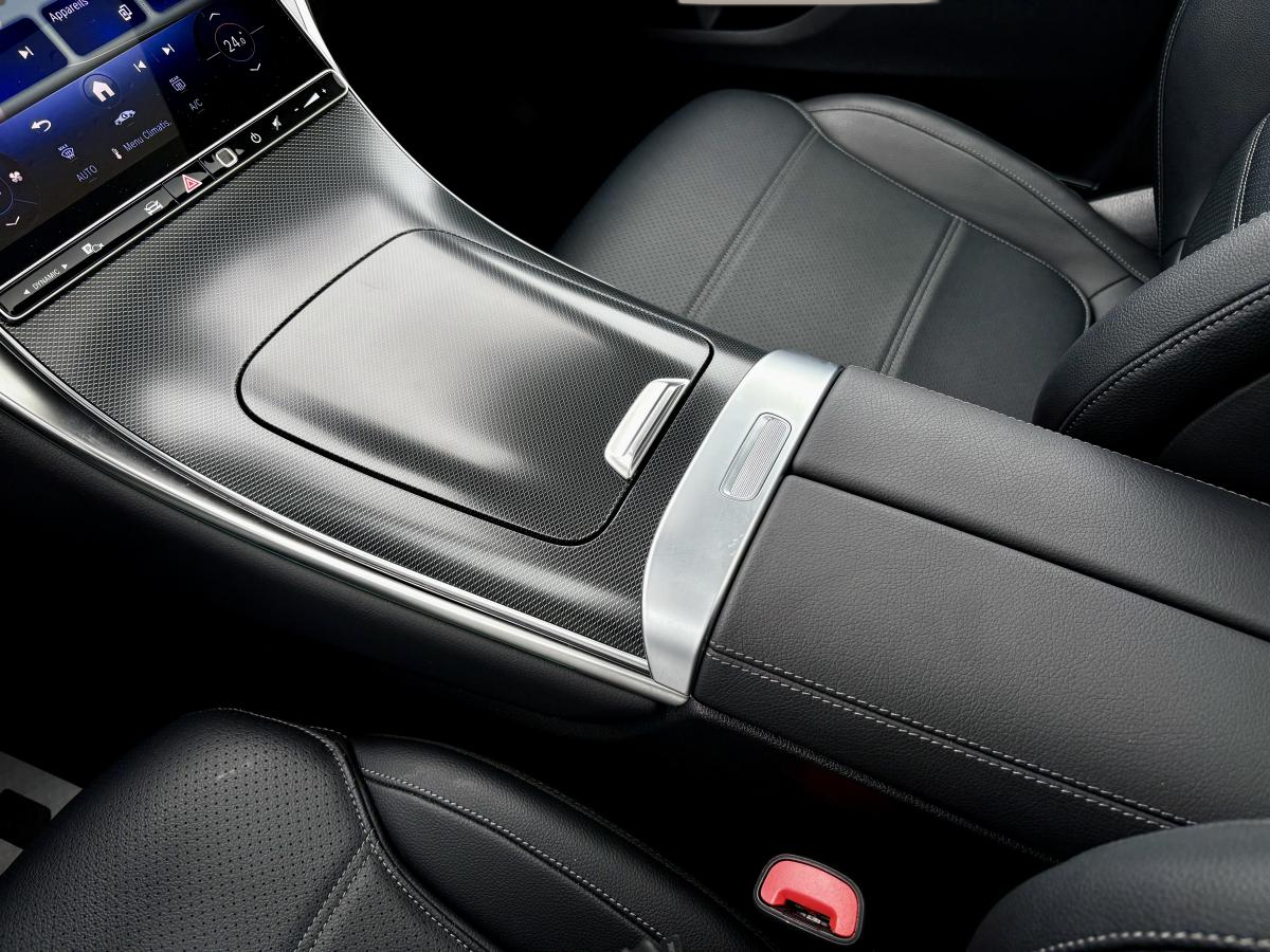 2025 Mercedes-Benz GLC 300 - Image 42