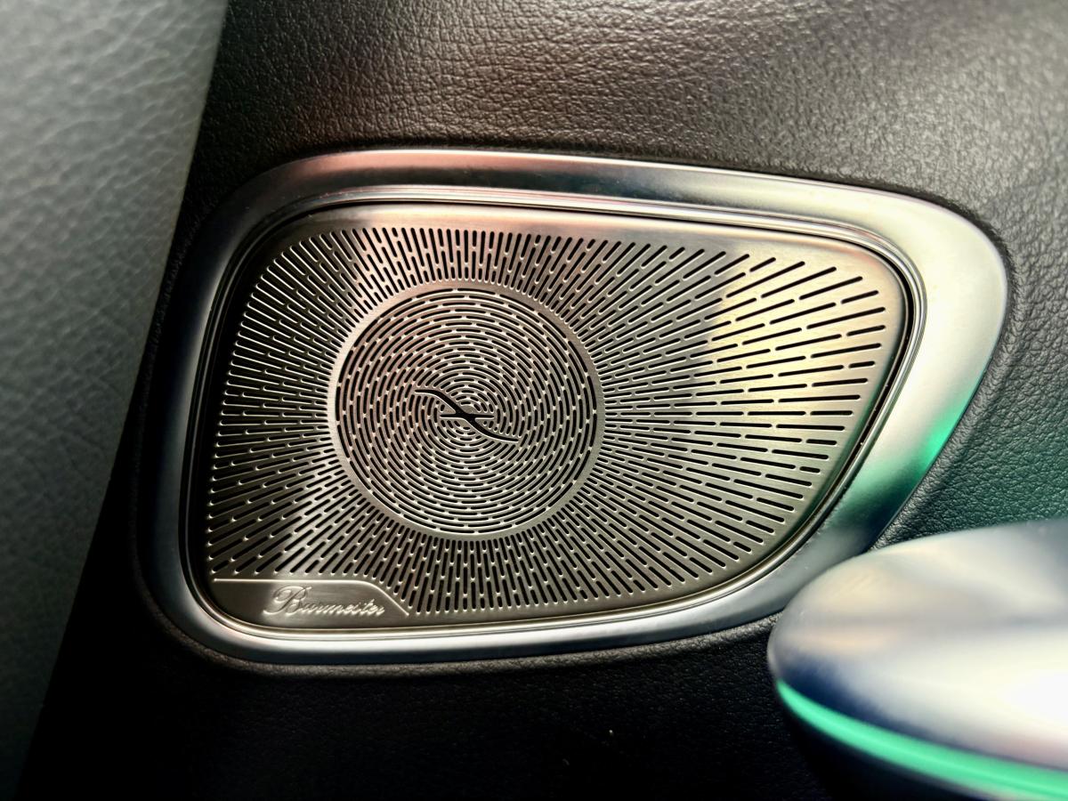 2025 Mercedes-Benz GLC 300 - Image 45