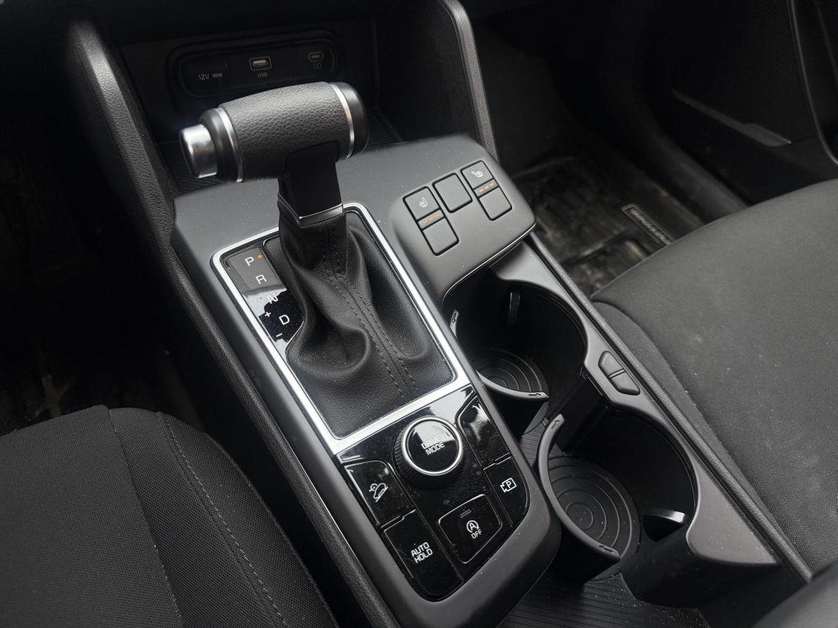 2024 Kia Sportage - Image 19