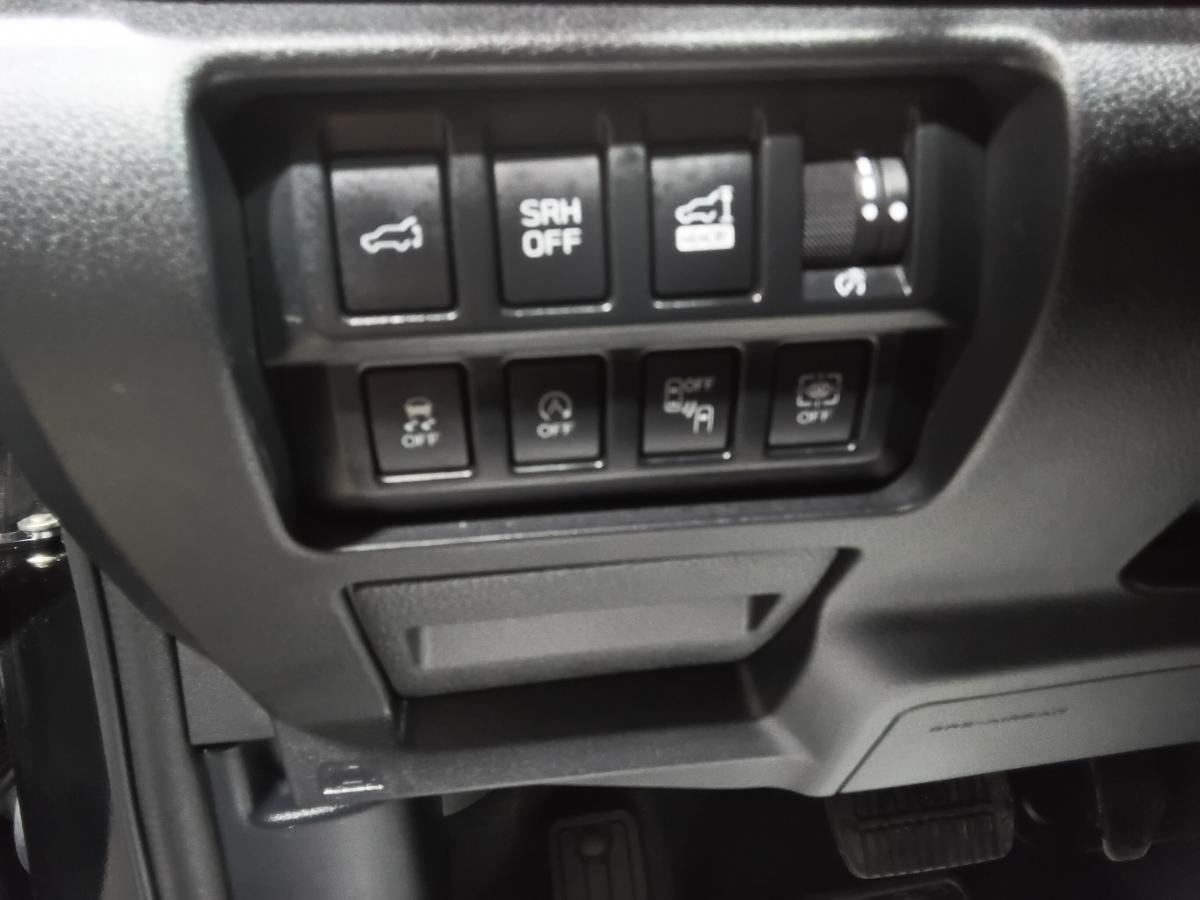 2022 Subaru Forester - Image 17