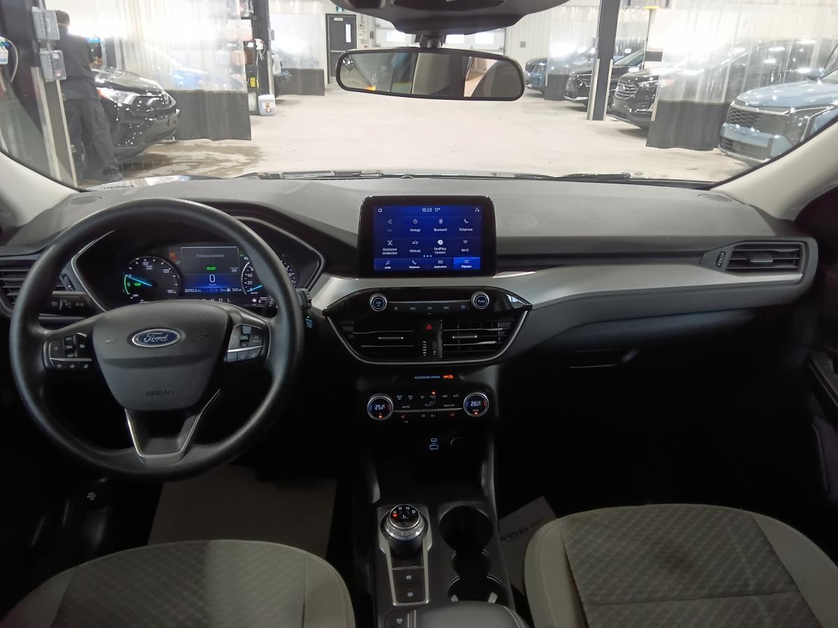 2021 Ford Escape - Image 24