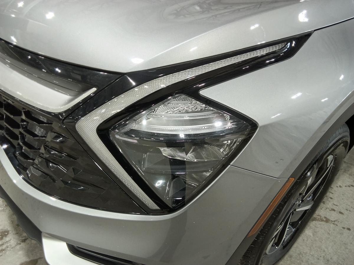 2023 Kia Sportage - Image 10