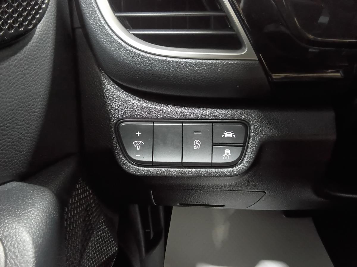 2023 Kia Seltos - Image 26