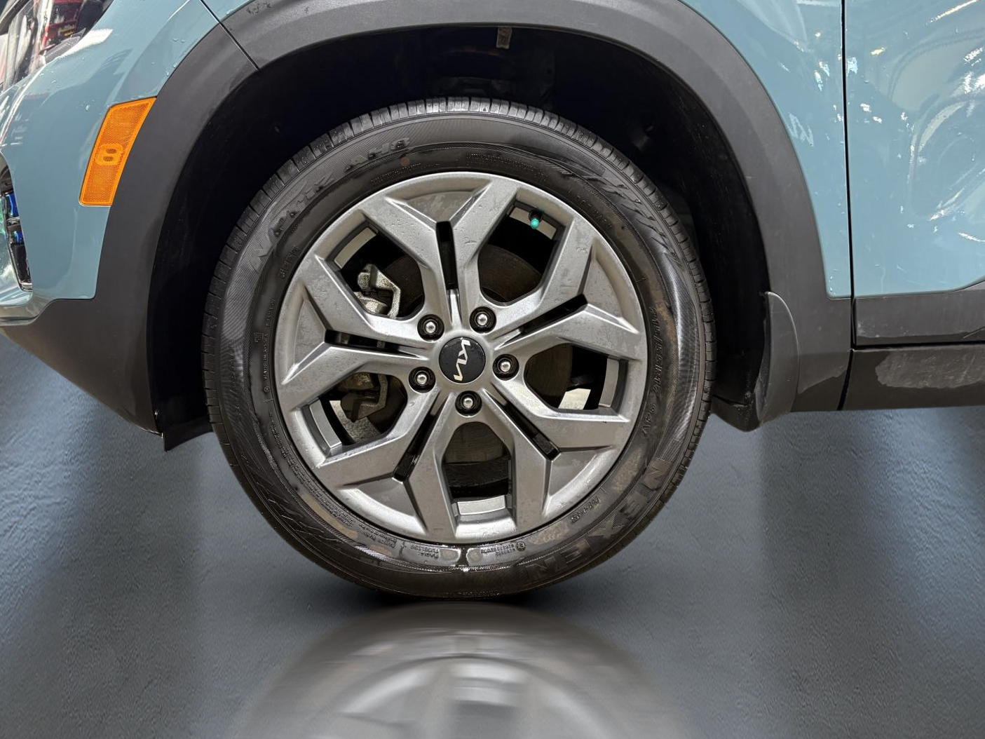 2025 Kia Seltos - Image 6