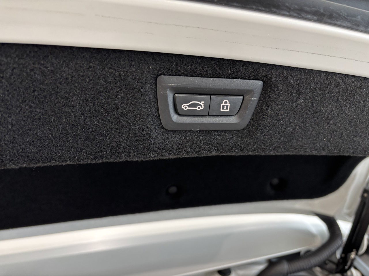 2023 BMW M8 - Image 31