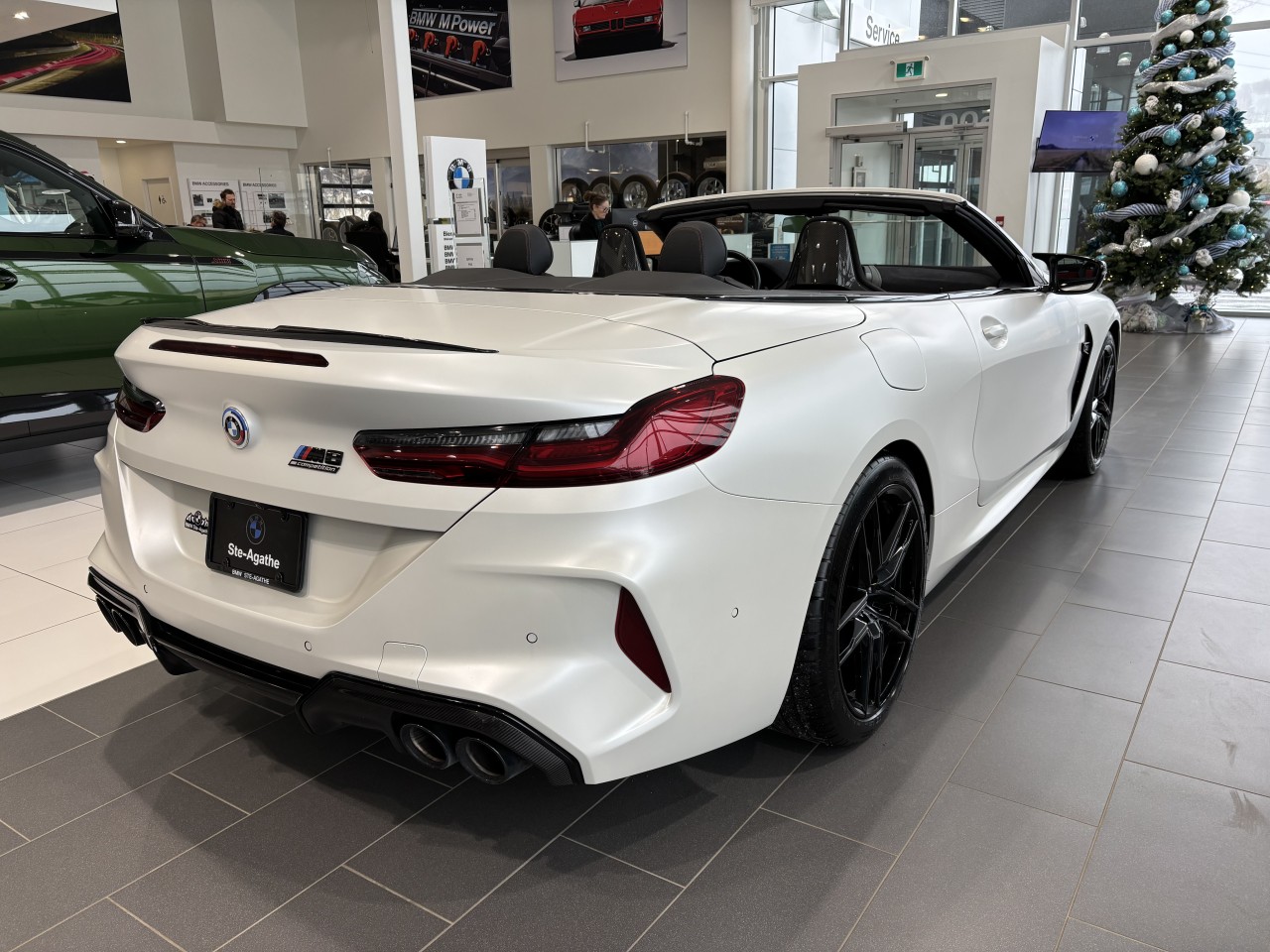 2023 BMW M8 - Image 32