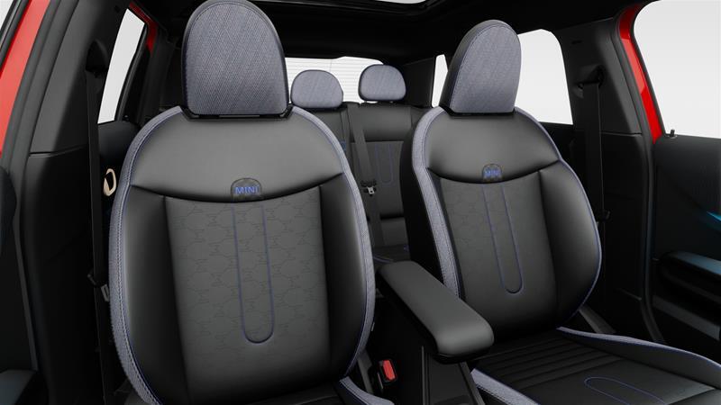 2026 MINI 5 Door - Image 11