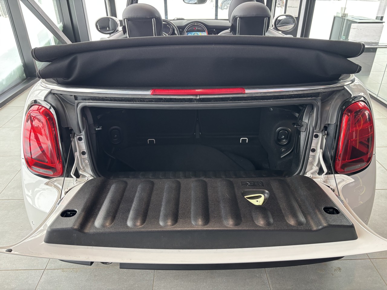 2024 Mini Cooper - Image 5