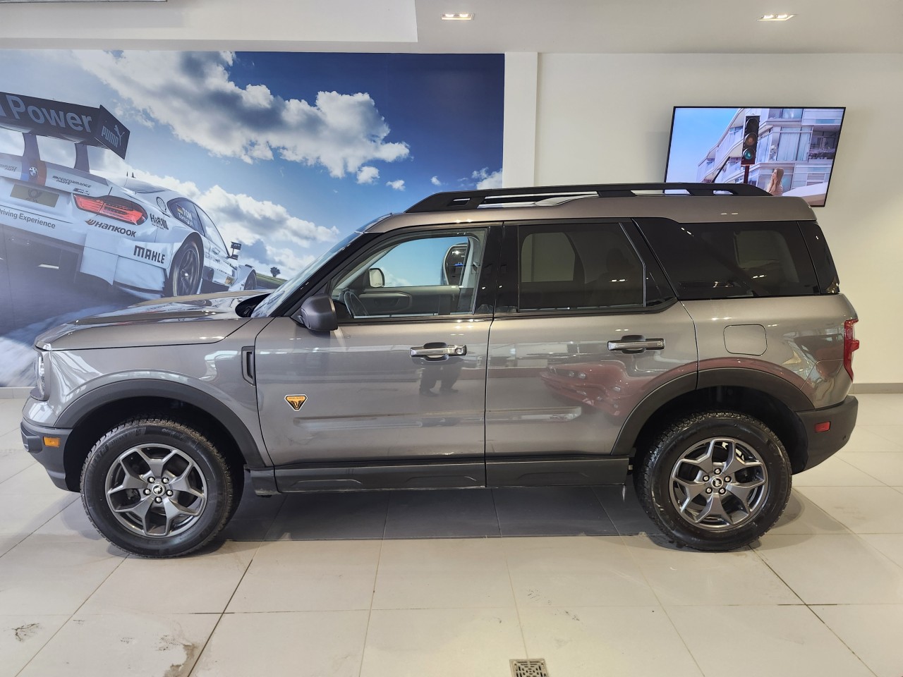 2022 Ford Bronco Sport - Image 2