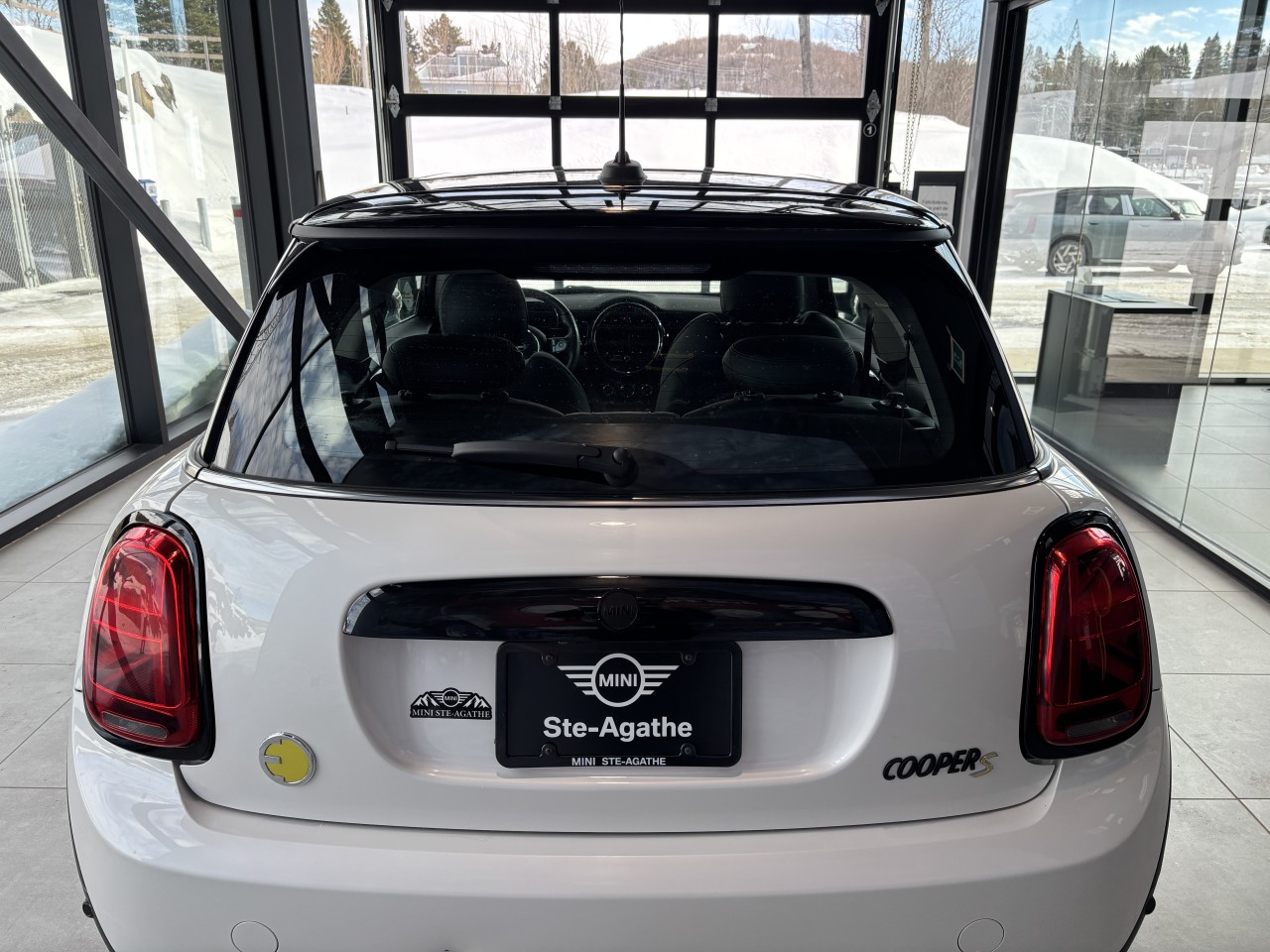 2023 Mini Cooper - Image 5