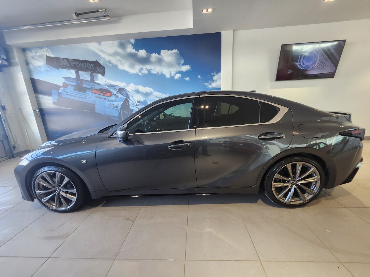 2022 Lexus IS - Image 2