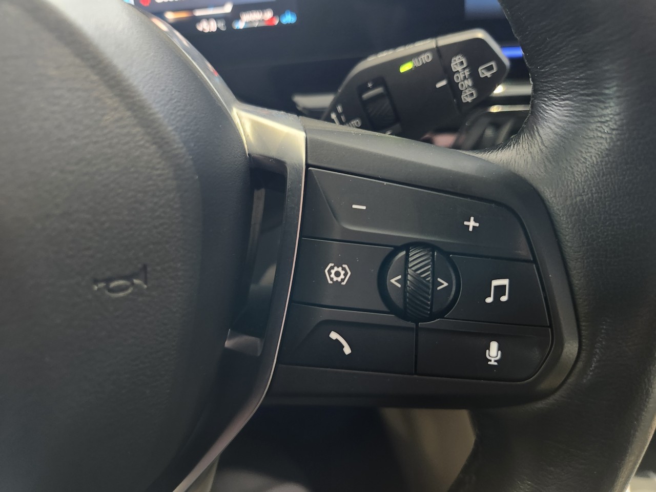 2023 BMW X1 - Image 16