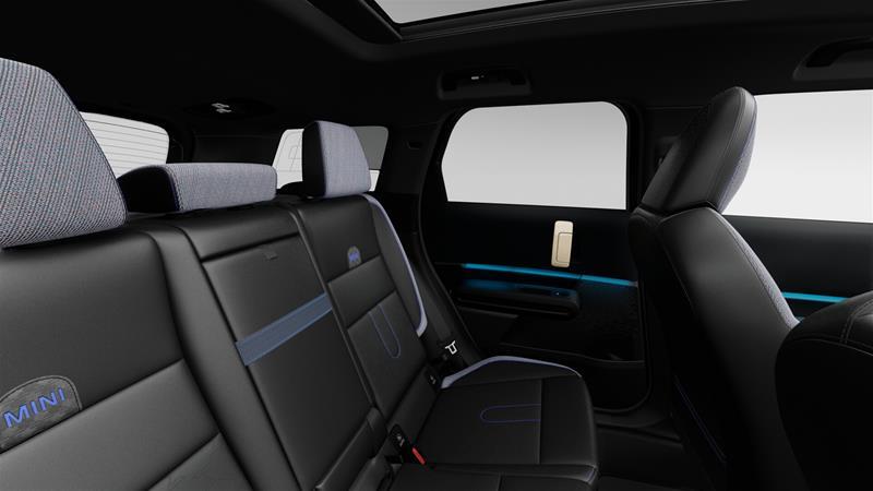 2026 MINI Countryman - Image 12