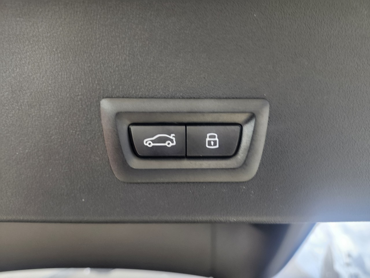 2025 BMW X3 - Image 6