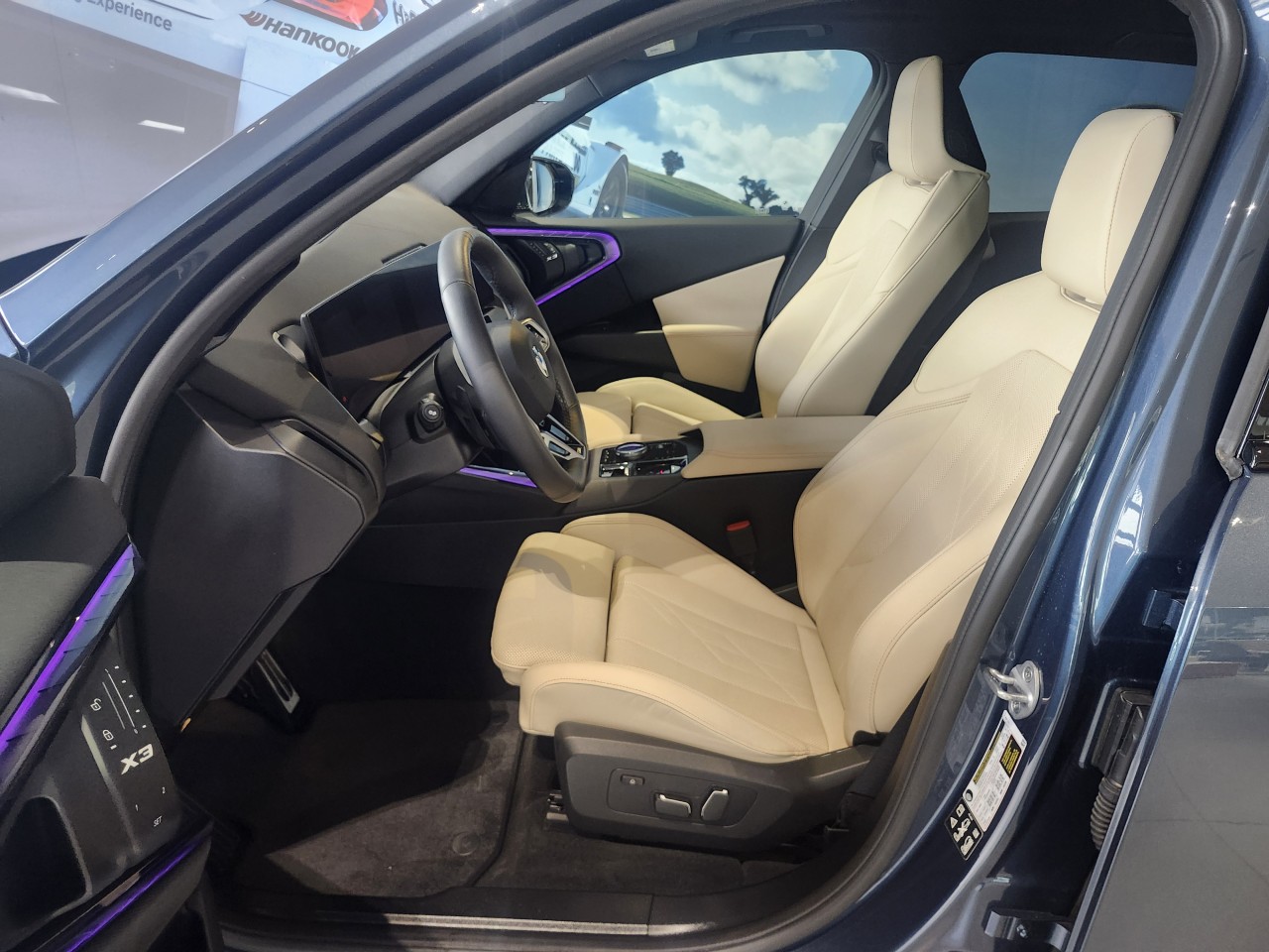 2025 BMW X3 - Image 11