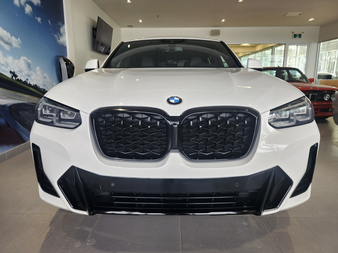 2022 BMW X4 - Image 10