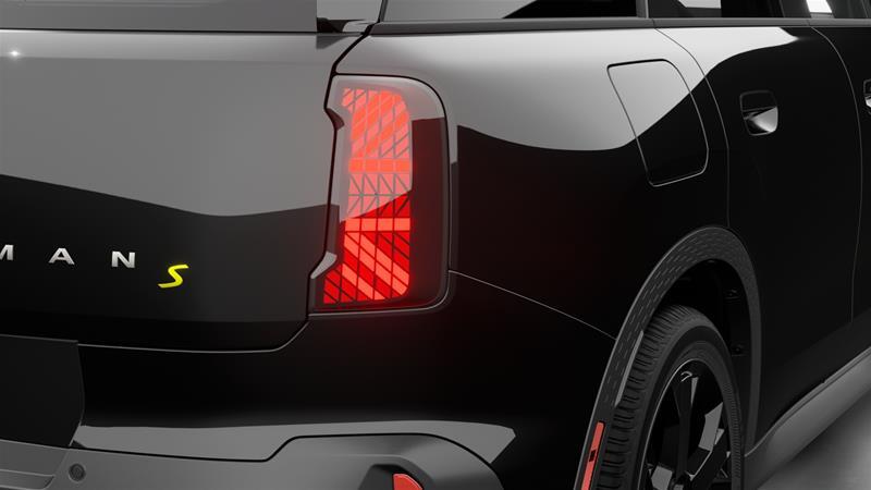 2025 MINI Countryman - Image 8