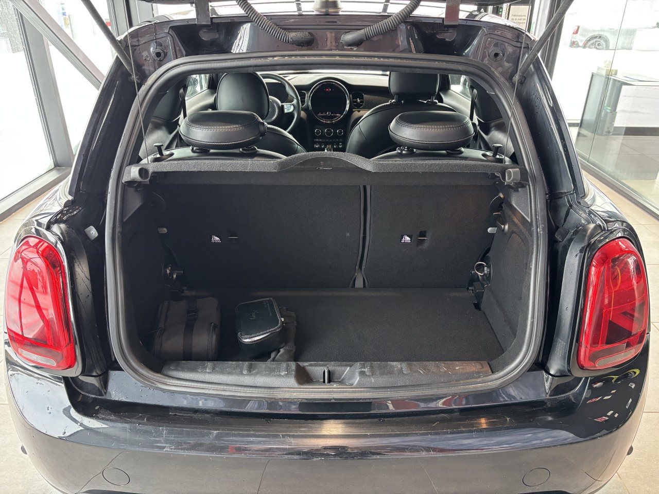 2023 Mini Cooper - Image 6