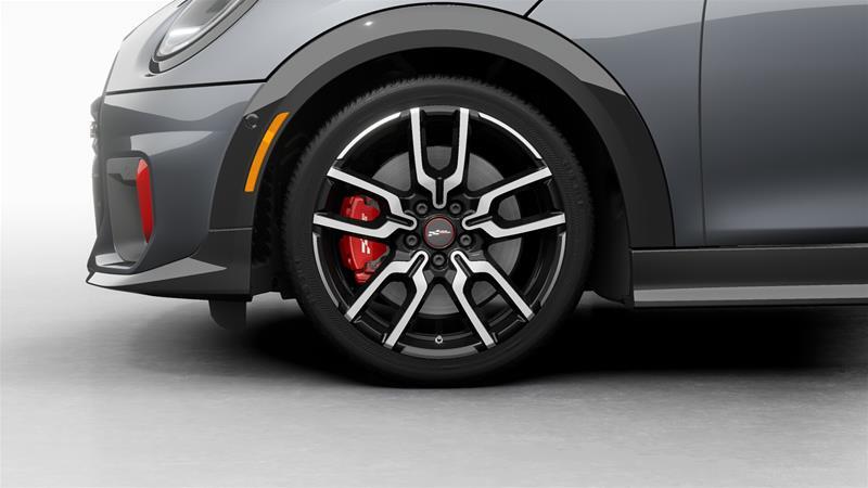 2026 MINI 3 Door - Image 13