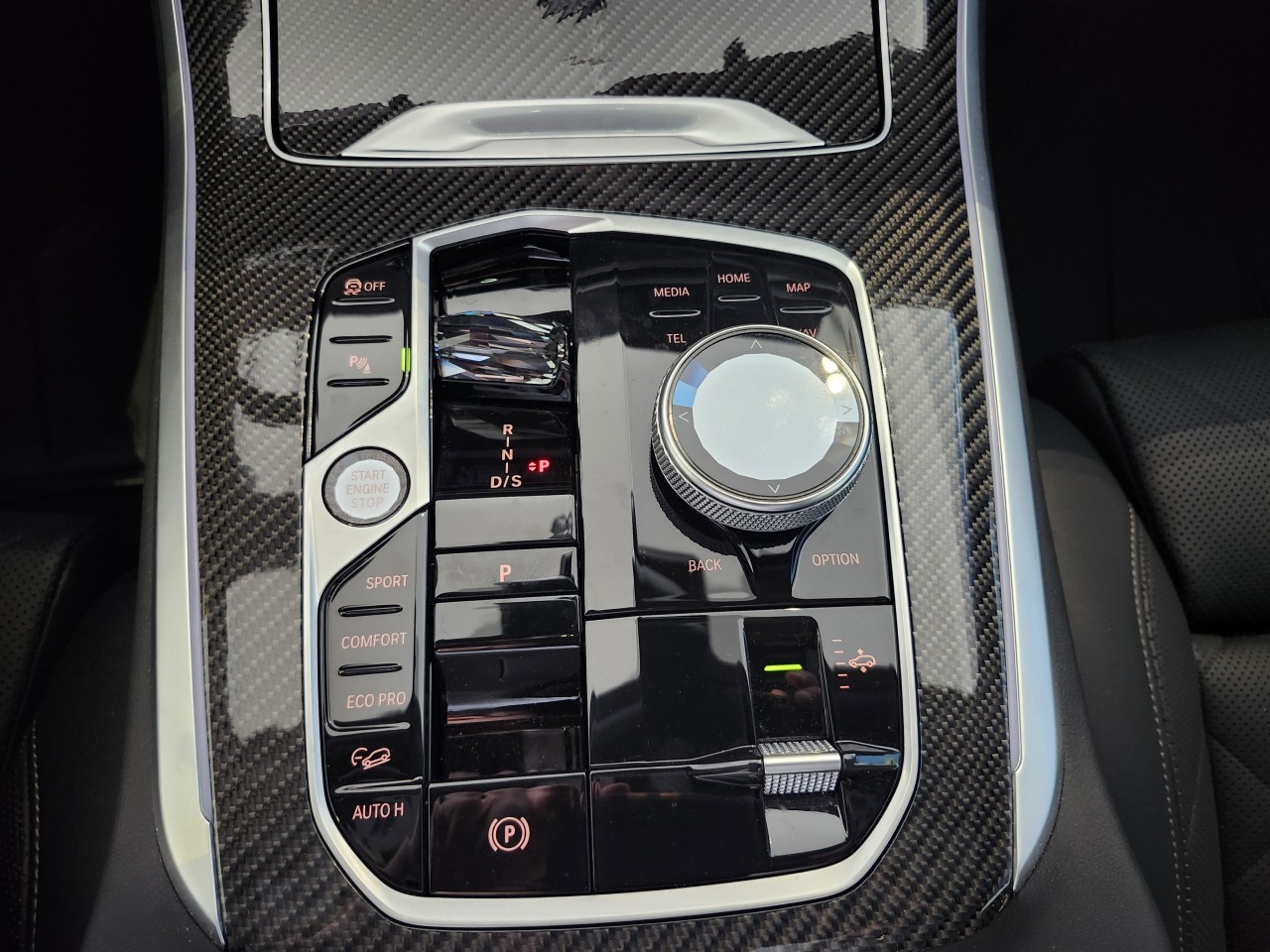 2025 BMW X5 - Image 22