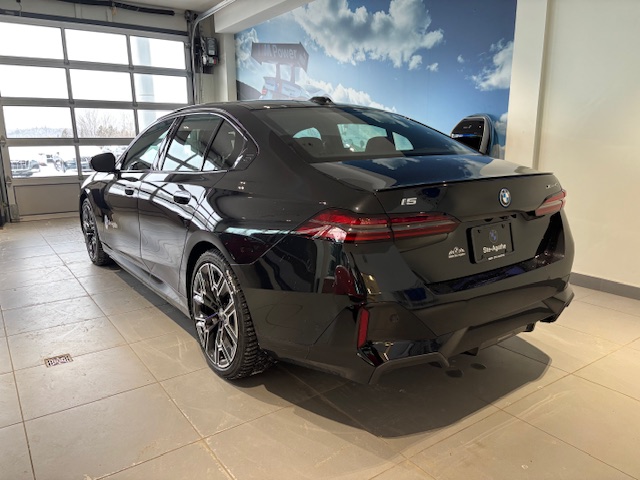 2026 BMW i5 - Image 18