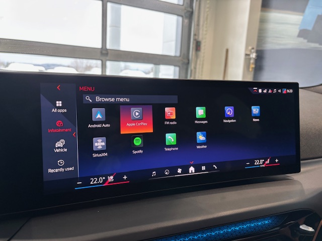 2025 BMW i4 - Image 35