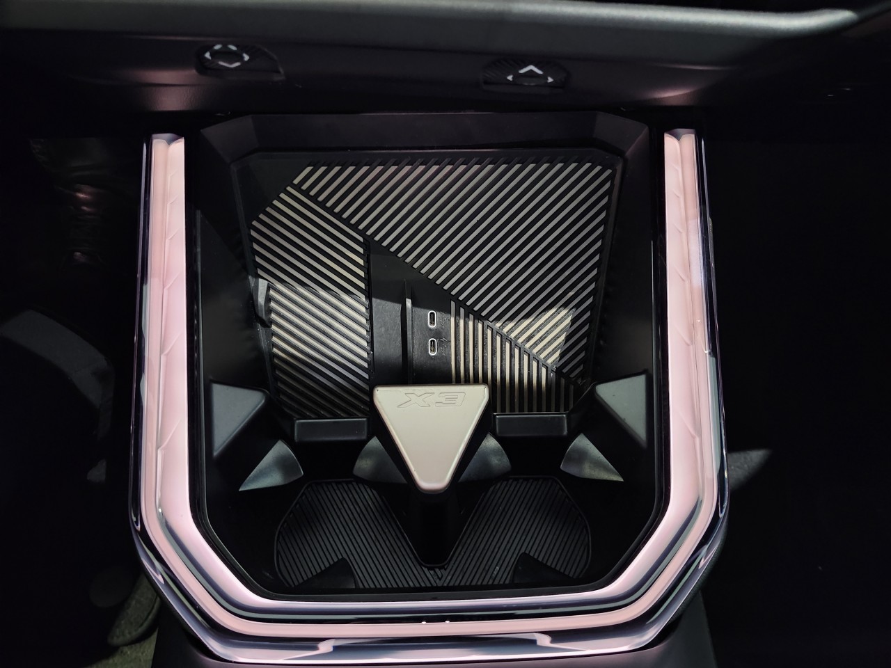 2025 BMW X3 - Image 21