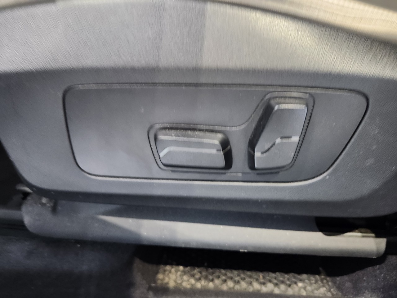 2023 BMW X1 - Image 12