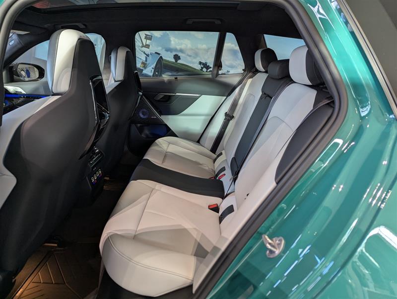 2026 BMW M5 - Image 8